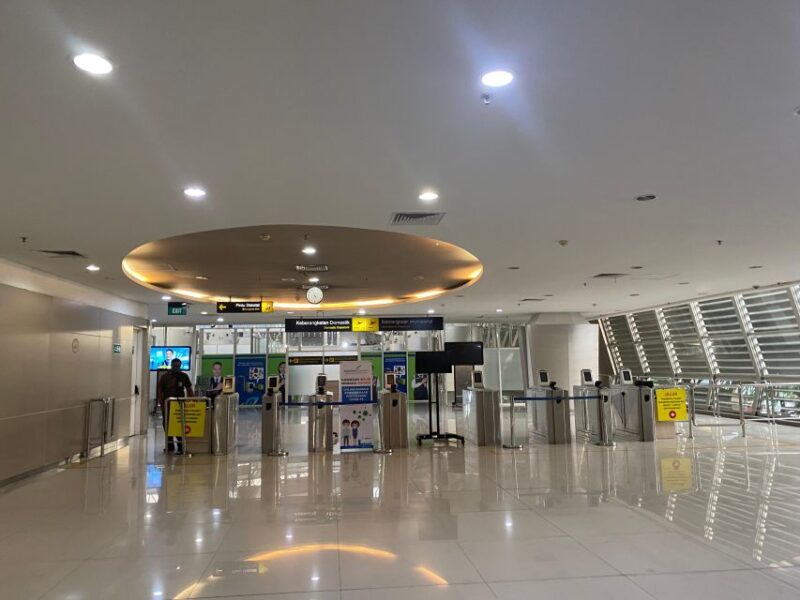 Surabaya: Private Car Charter With Driver - Key Points