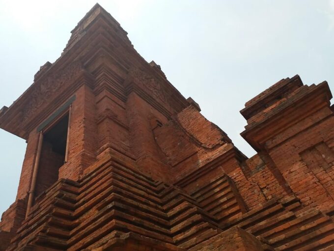 Surabaya Trowulan Historical Temple Tours From Surabaya Port - Frequently Asked Questions