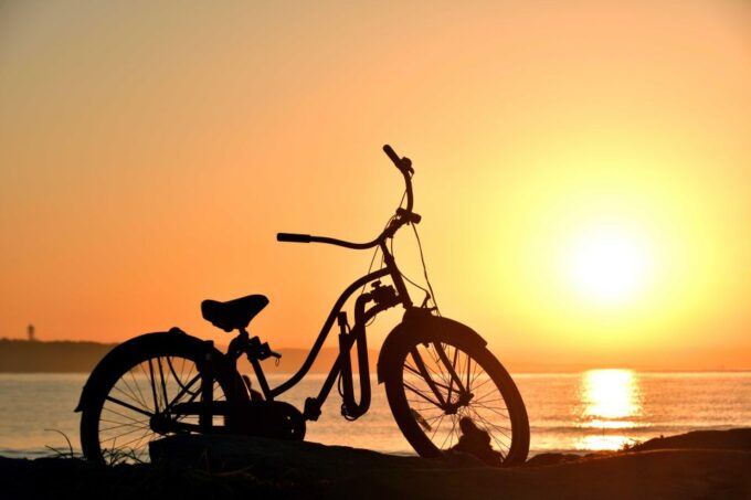 Surf and Guiding World Surf Reserve on Electric Bike - Safety and Precautions