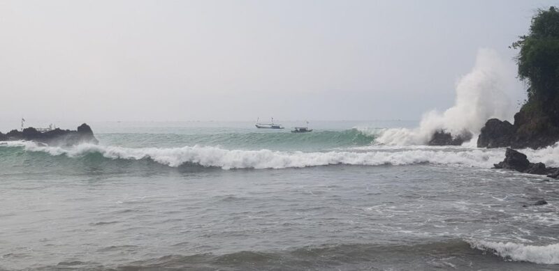 Surf Lesson Cimaja West Java - Included Services