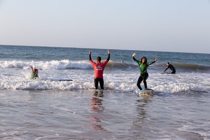 Surf Lesson in Albufeira - 2h - Group Size Limitation