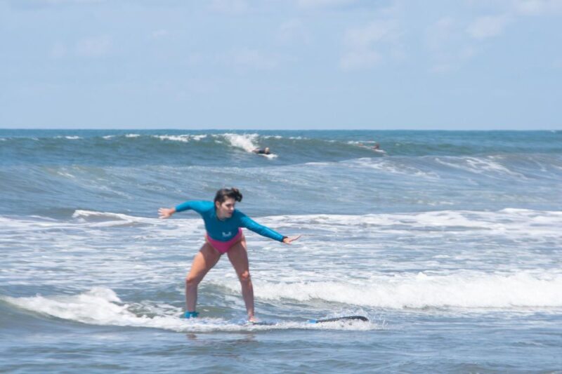 Surf Lesson in Batu Bolong Canggu With Certified Instructor - Instructor Qualifications