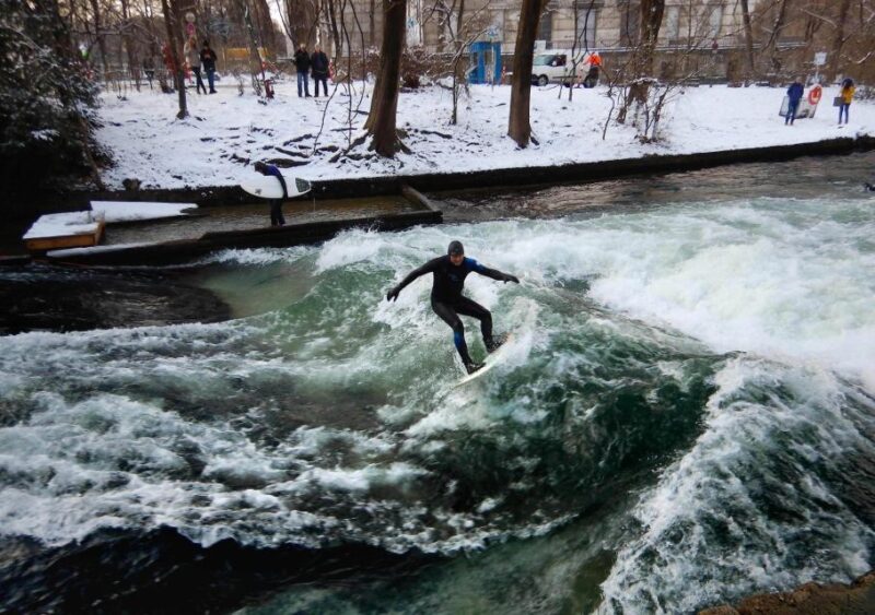 Surfing on Munich All Year Even Winter: Englischer Garten - Key Points