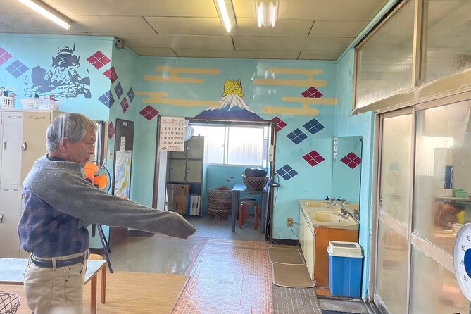 Sushi Chef Class and Hot Spring Bath Nearby Mt. Fuji - Suitability and Accessibility