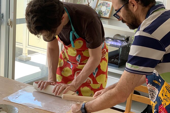 Sushi, Gyoza, Udon, Tempura-Making Experience at Home in Yokohama - Making Sushi