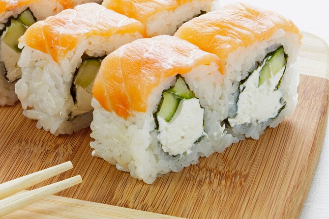 Sushi Making Class for Beginners in Denver - Dining and Refreshments