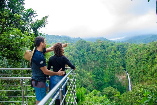 Suspension Bridges, Fortuna Waterfall, Typical Lunch - Booking and Logistics
