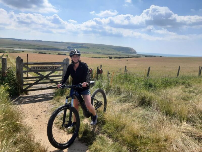 Sussex: City Highlights E-Bike Hire - Meeting Point and Transport Accessibility
