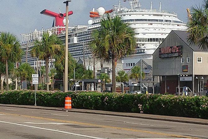 SUV FIT UP 6 Adults Private Ride IAH Airport Houston- Galveston. - Arrival and Communication Details