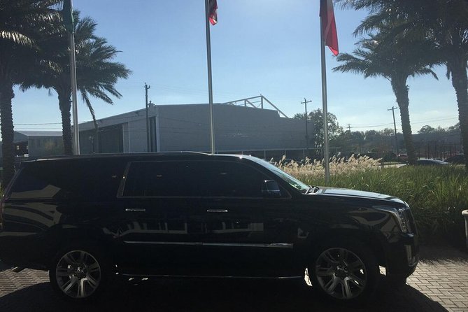 SUV FIT UP 6 Adults Private Ride IAH Airport Houston- Galveston. - Vehicle Specifications and Capacity