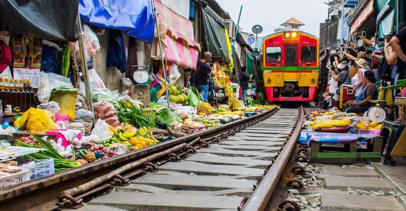 Suvanabhumi Airport Transit Tour: Floating & Train Markets - Key Points