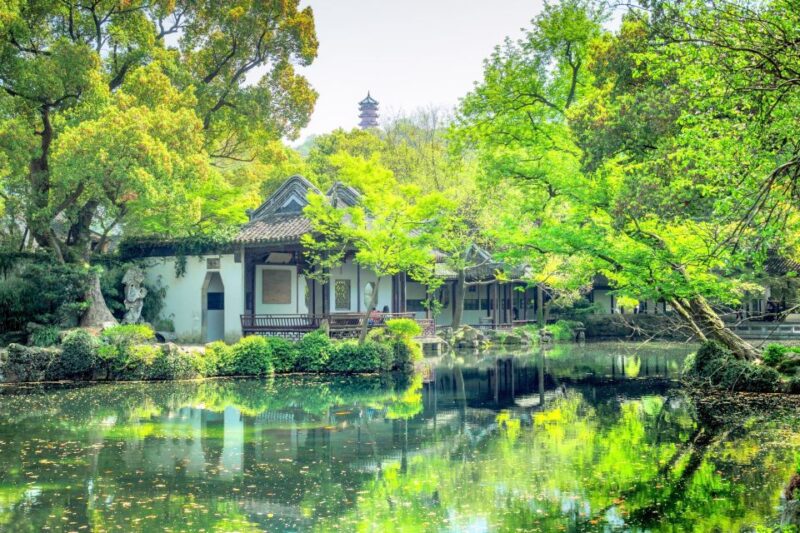 Suzhou: Gardens and Tongli or Zhouzhuang Water Town - Lingering Garden