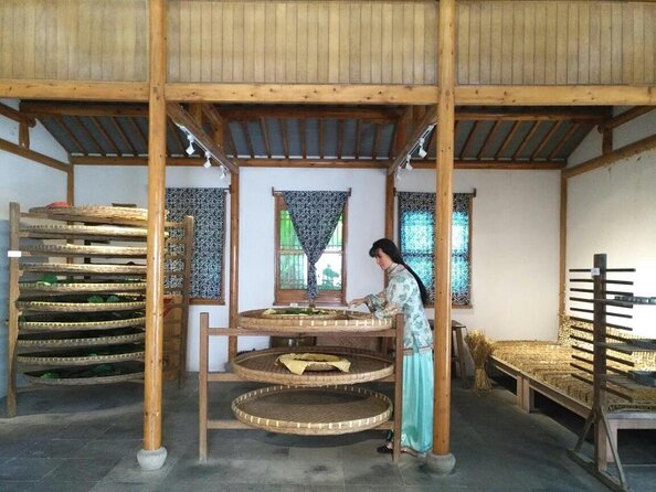 Suzhou Private Tour Featuring Classical Gardens, Silk Museum and Kunqu Opera - Key Points