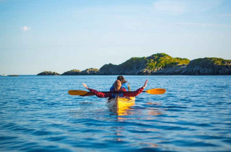 Svolvær: Evening Kayaking Adventure - Unforgettable Sunset Kayaking