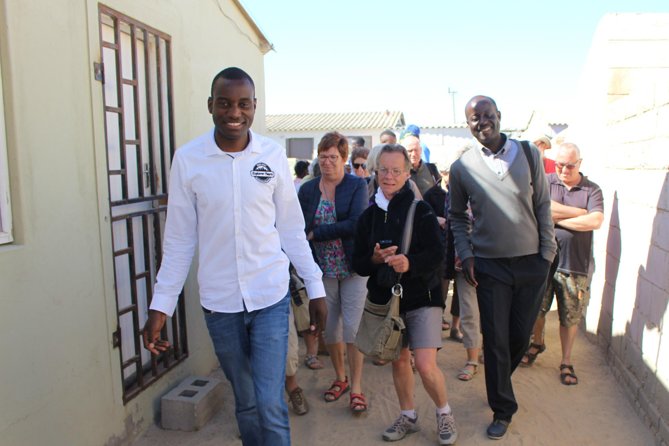 Swakopmund Explorer Township Tour in Mondesa With Nande the Township Local Guide - Visiting the Open Market
