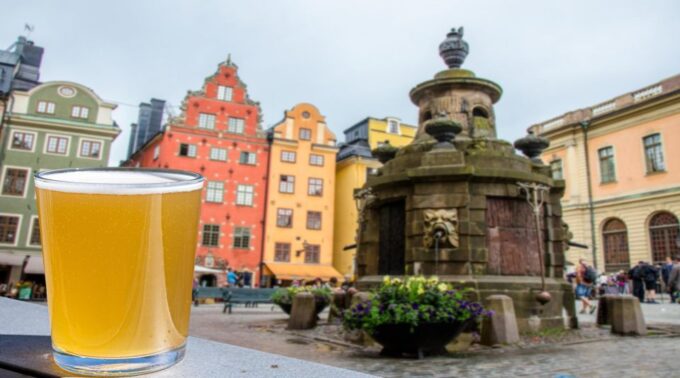 Swedish Beer Tasting Tour in Stockholm Old Town Pubs - Group Size and Logistics