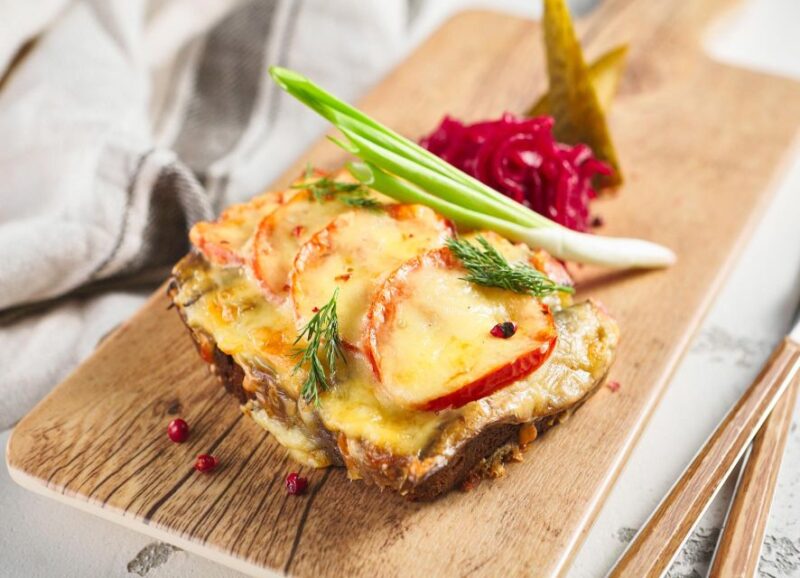 Swedish Food Tasting, Stockholm Old Town Restaurants Tour - Food and Beverages