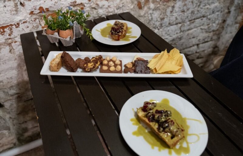 Sweet and Salty Lucca by E-bike - Key Points