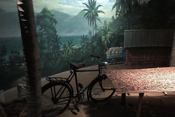 Swiss Chocolate Adventure at Swiss Museum of Transport in Lucerne - Travelling in a Chocolate Cube