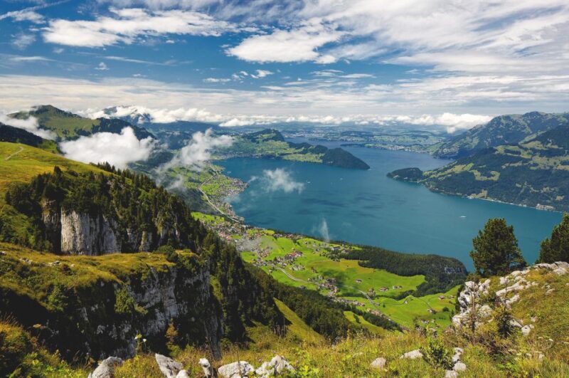 Switzerland Lake Lucerne Region: Tell Pass (summer) - Key Points