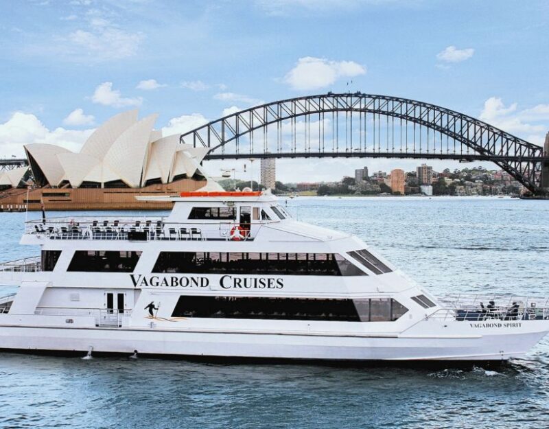 Sydney: Australia Day Lunch Cruise - Meeting and Departure
