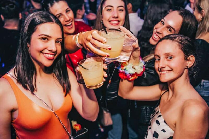 Sydney: Big Night Out Pub Crawl with Local Party Hosts - Who Should Consider This Tour?