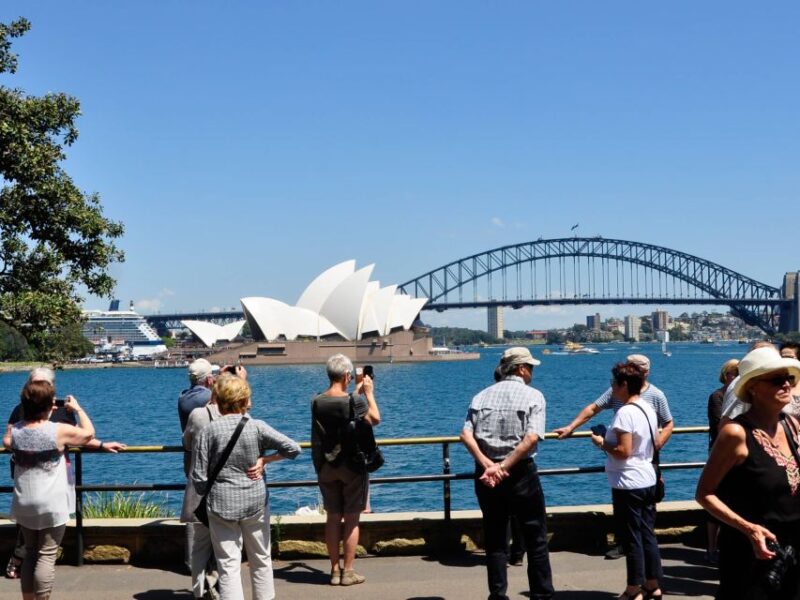 Sydney: City Highlights Guided Bus Tour With Bondi Beach - Important Meeting Point