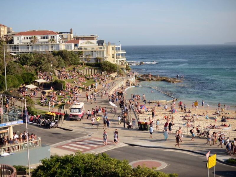 Sydney: City Highlights Guided Bus Tour With Bondi Beach - Traffic and Delays
