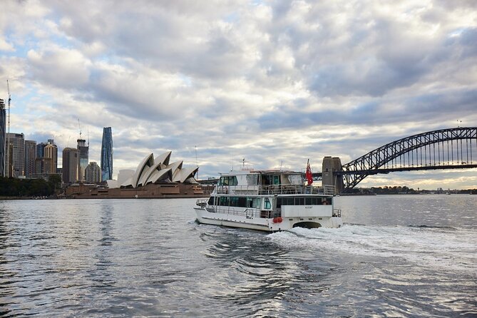 Sydney Combo: Morning Sightseeing to Bondi & Harbour Lunch Cruise - Lunch Cruise Experience