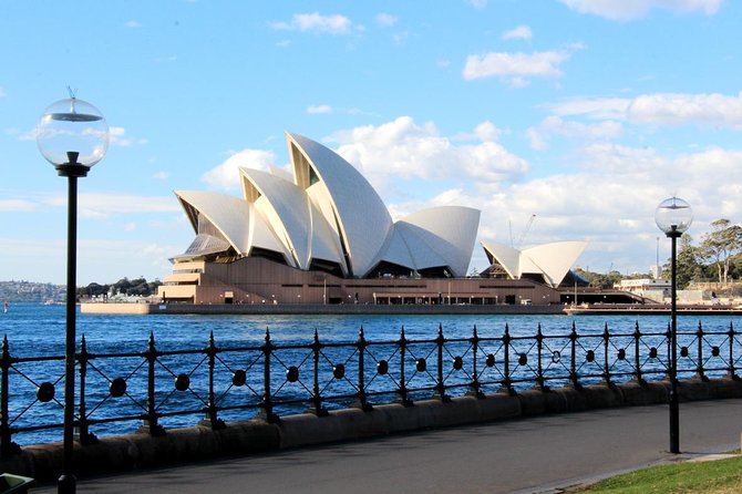 Sydney Half Day Private Tour: See Sydney Opera House and Bondi - Exploring Sydneys Neighborhoods