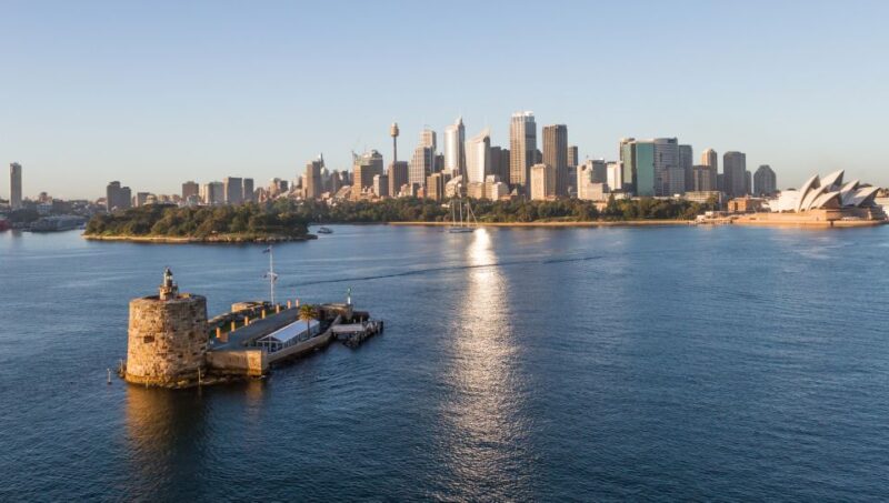 Sydney Harbours True Crime Cruise - Meeting Point and Arrival