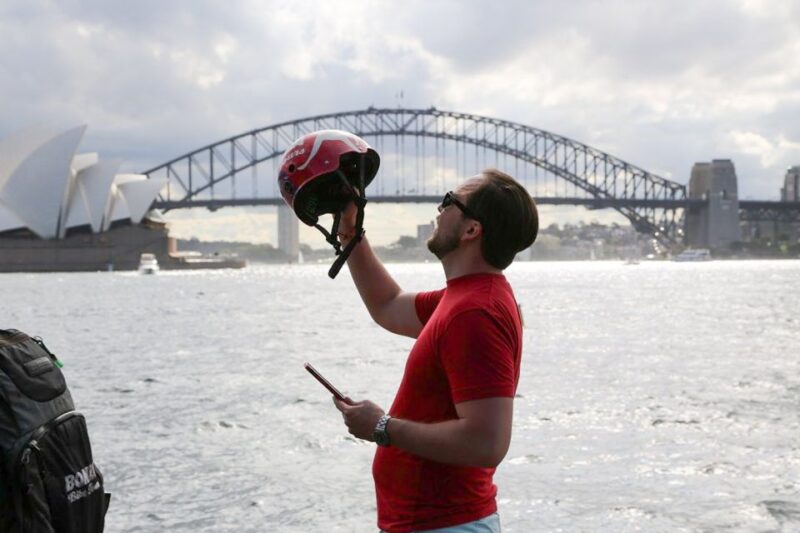Sydney Highlights 2.5-Hour Bike Tour - Safety and Accessibility
