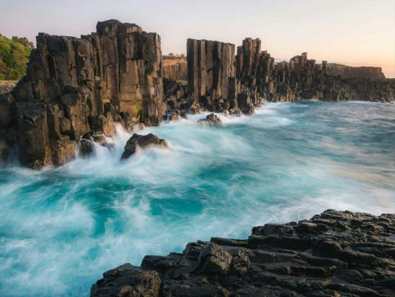 Sydney: Kiama Costal Private Day Tour with Local Experiences - Rainforest and Ocean Views at Minnamurra Lookout