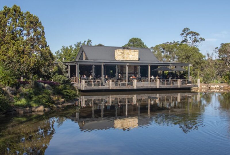Sydney: Nature and Wildlife - Australia in One Day - Gosfords Culinary and Beverage Scene