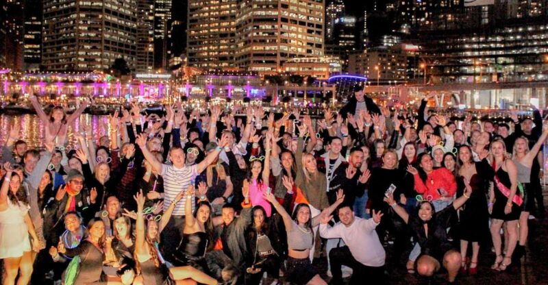 Sydney: Night Out Pub Crawl With Local Guide - Itinerary and Experience