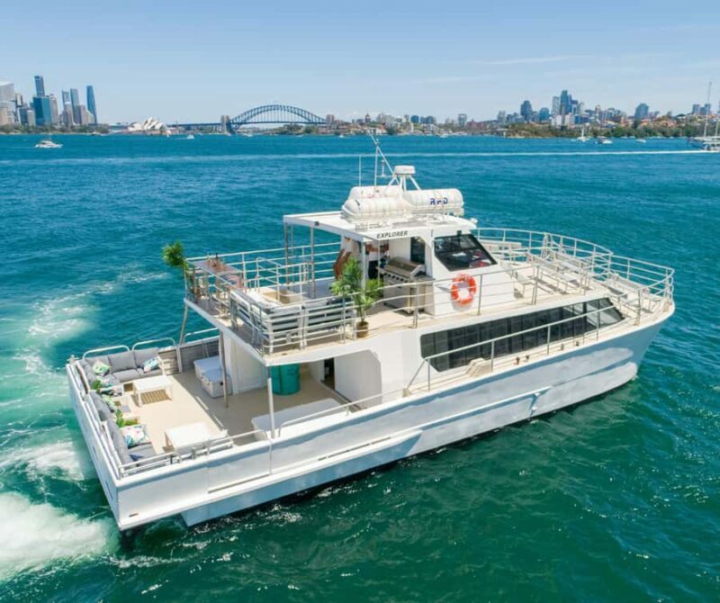 Sydney: Premium Catamaran Vivid Cruise with Welcome Drink - The Itinerary: What To Expect