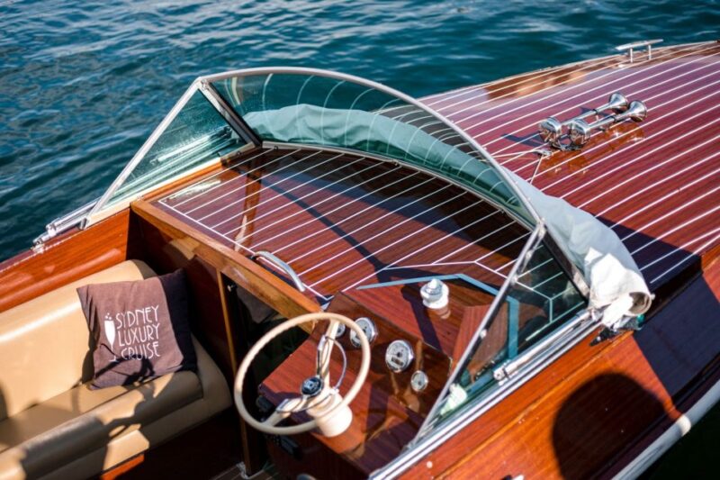 Sydney: Private 2 Hour Icons and Highlights Harbour Cruise - Pickup and Drop-off