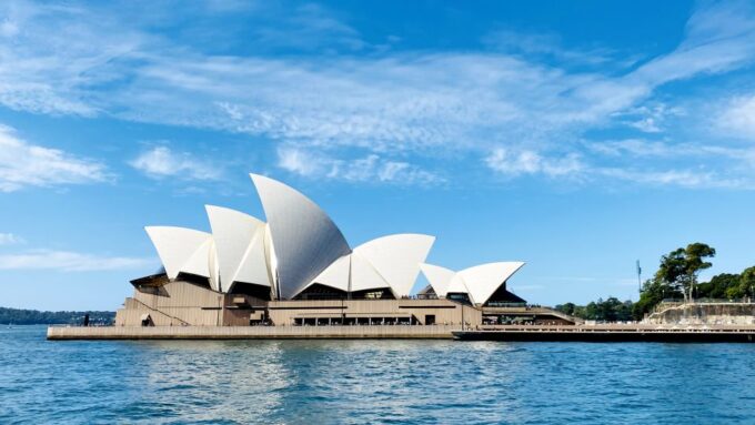 Sydney Private Half Day Tour, Opera House, Bridge, Bondi - Explore the Iconic Opera House
