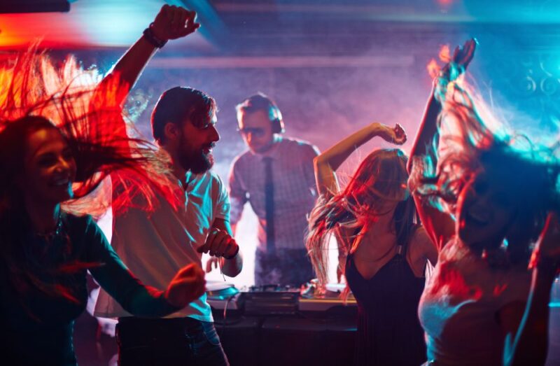 Sydney: Retro Party Cruise in Sydney Harbour With Snacks - Important Information