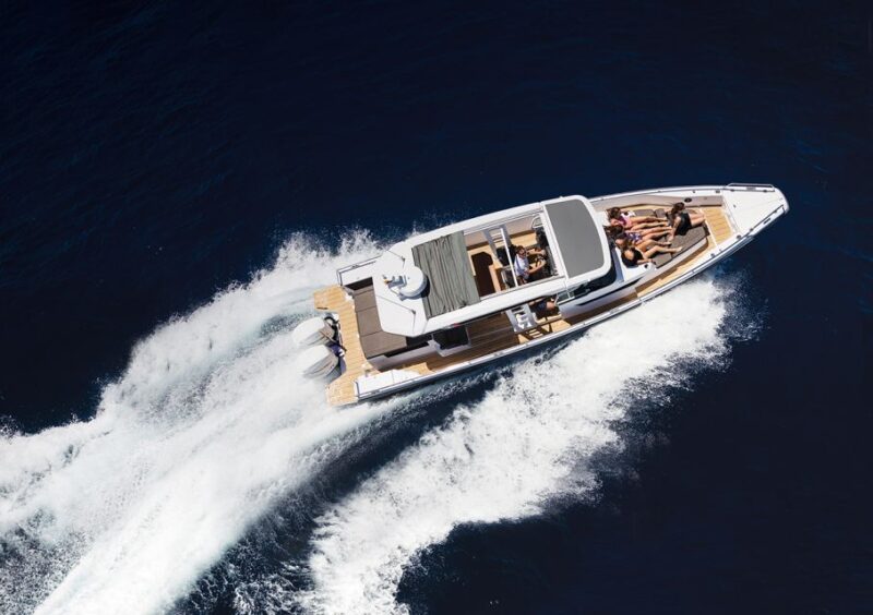 Sydney: Secrets Cruise With Lunch at Famous Yacht Club - Key Points