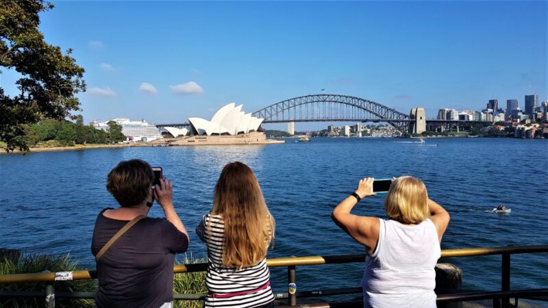 Sydney: See Sydney in Style Guided Private Day Tour - Historic Rocks Area