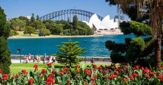 Sydney: See Sydney in Style Guided Private Day Tour - Tour Highlights Summary