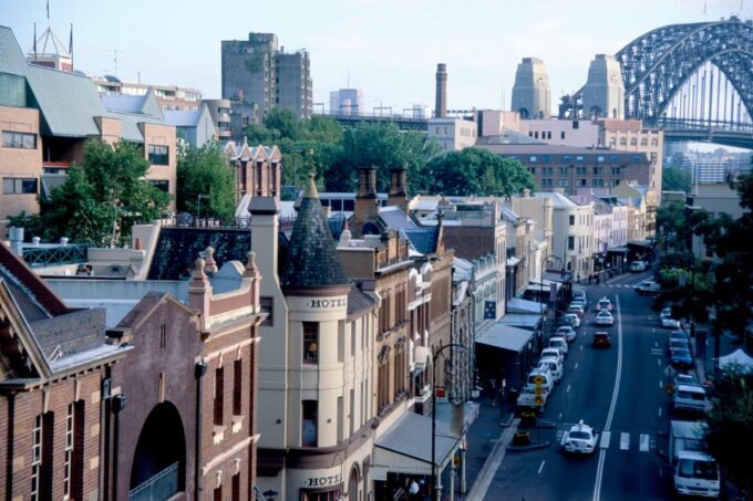 Sydney: Self-Guided Highlights Scavenger Hunt & Walking Tour - Interaction and Exploration