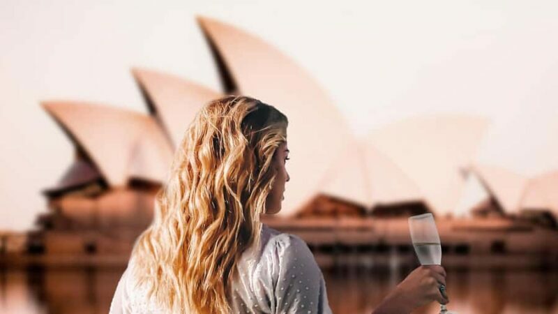 Sydney: Sydney Harbor Lunch Cruise with Welcome Drink - Views, Atmosphere, and Photo Opportunities