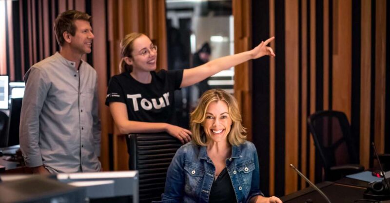 Sydney: Sydney Opera House VIP Backstage Tour and Breakfast - Insider Secrets