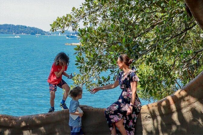 Sydney - The Mad Botanist Scavenger Hunt For Kids & Families. - How the Clues and Stops Enhance the Experience