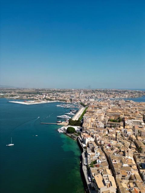 Syracuse: Boat Tour Ortigia Island,Seacaves and Explanations - Key Points