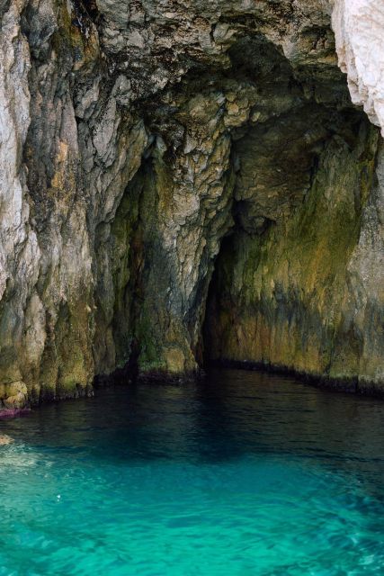 Syracuse: Boat Tour With Aperitif - Key Points
