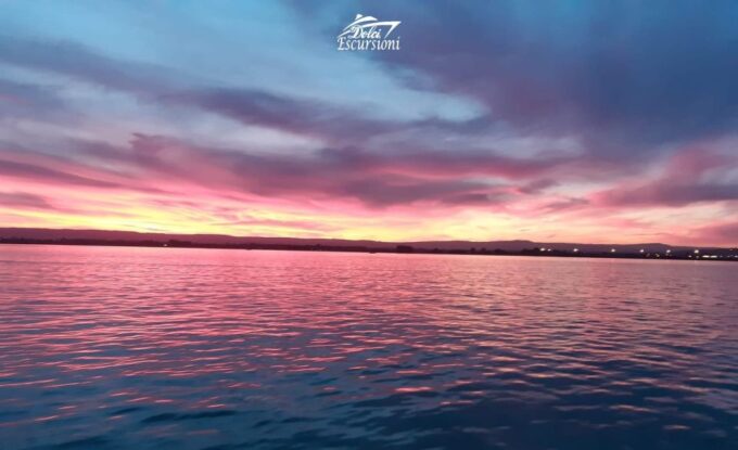 Syracuse: Boat Trip With Lunch, Wine, and Swimming Stops - Important Details to Note