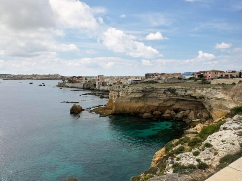 Syracuse: Guided Bike Tour at Ortigia Island - Highlights of the Itinerary